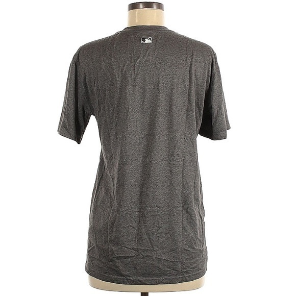 The Nike Tee M Athletic Cut Dri-Fit Baseball grey crew neck short sleeve t-shirt - Picture 3 of 9